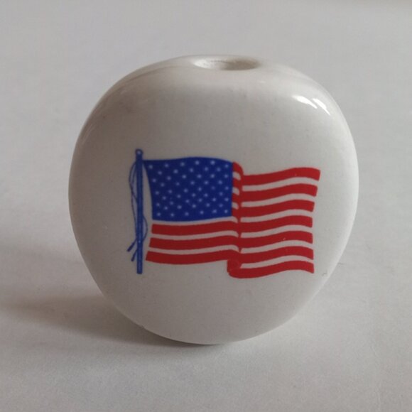 Handmade Ceramic Smoke "Toke" Stone - Holds Your Hand-Rolled Cigarette - Picture 1 of 3
